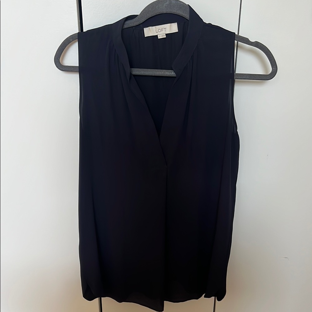 LOFT Women's Black Sleeveless Top
